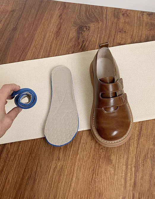 Daily maintenance of leather shoes