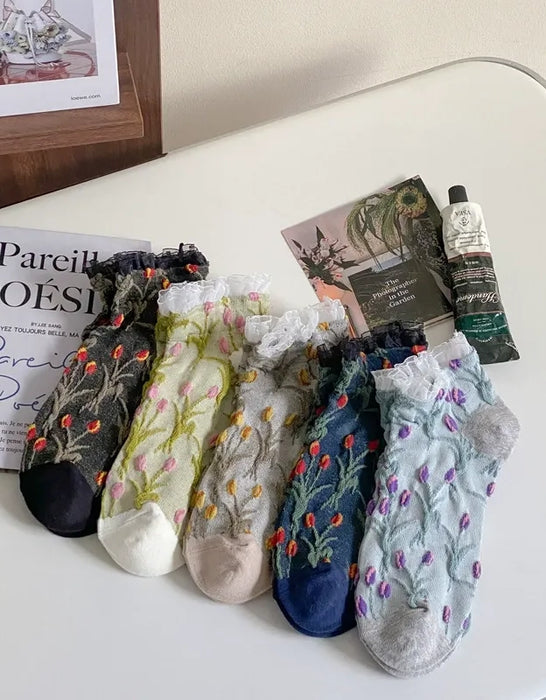 2 Pairs Spring Merlad Style Embossed Flower Short Socks