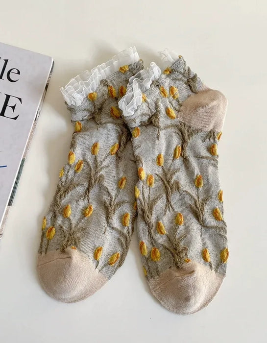 2 Pairs Spring Merlad Style Embossed Flower Short Socks