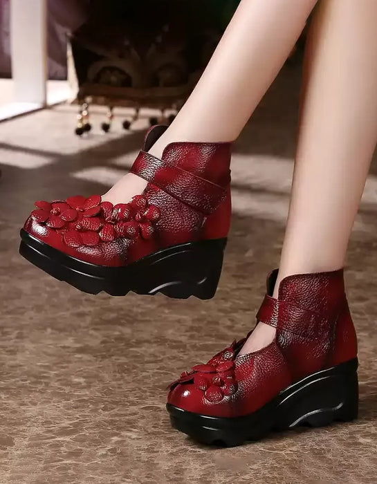 Sandales compensées brodées de style ethnique