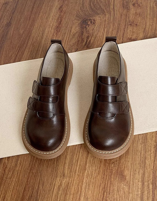 Sandalias retro hechas a mano con hebilla cruzada en la parte delantera