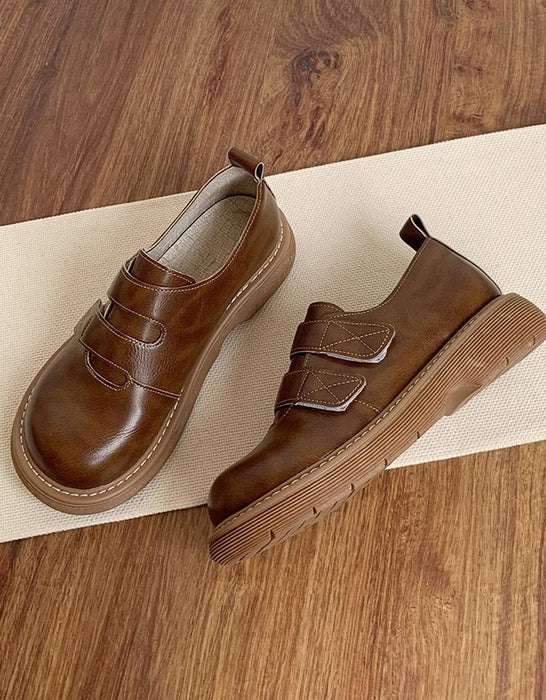 Sandalias retro hechas a mano con hebilla cruzada en la parte delantera