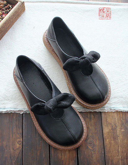 Round Head Wide Toe Retro Leather Spring Shoes