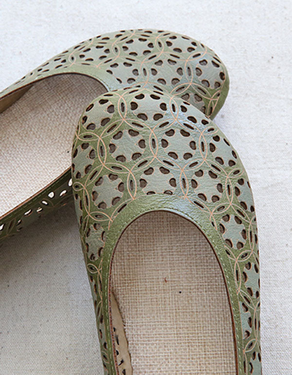 comfortable summer flats