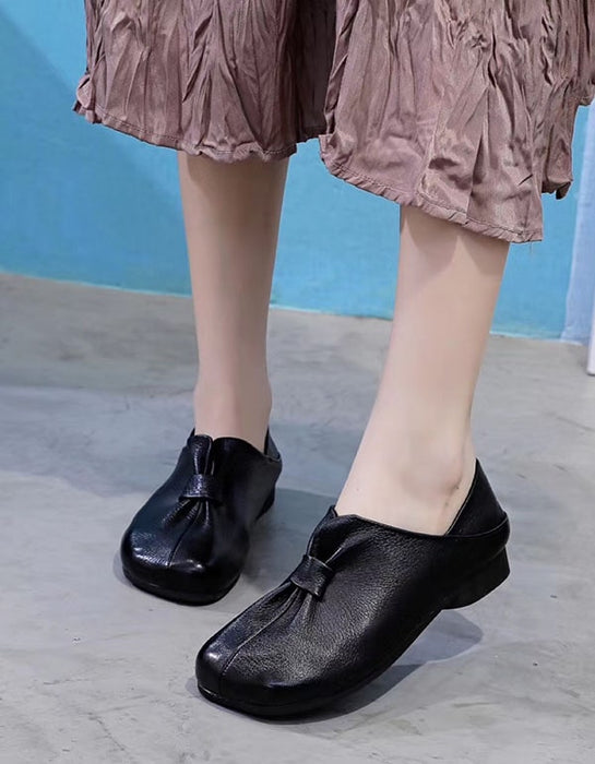Black Flats for Women