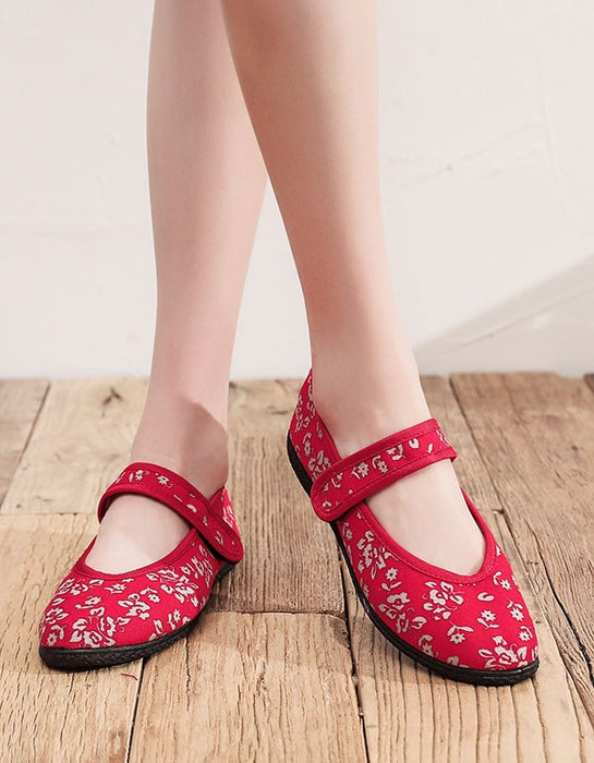 Soft-soled Ethnic Style Embroidery Shoes