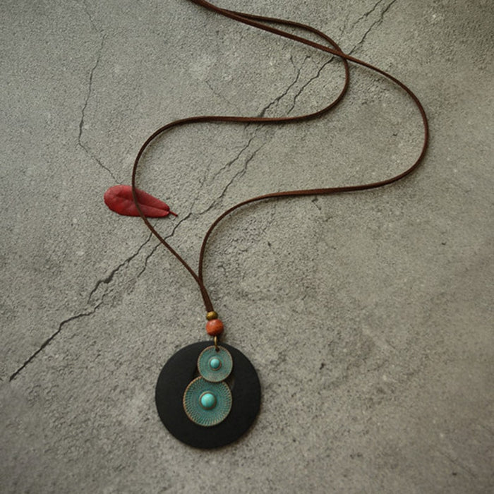 Women's Retro Necklace Sweater Chain Accessories 25.00